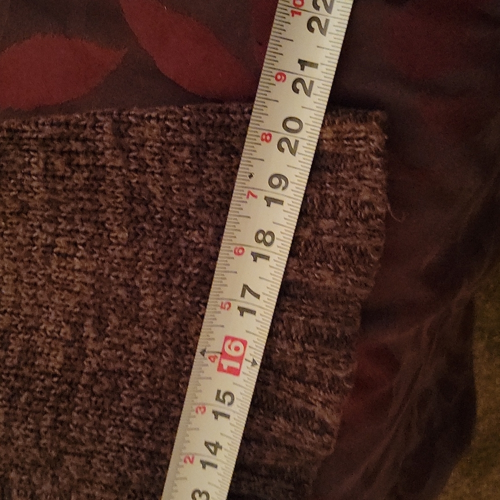 Sweater - Picture 6 of 8